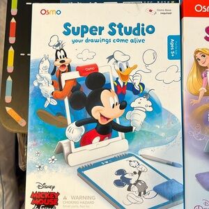 Osmo Super Studio Mickey Mouse.                Osmo Super Studio Disney Princess